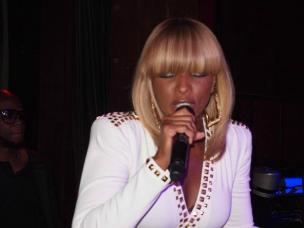Mary J. Blige Packs the House at the Paper Magazine Nightlife Awards