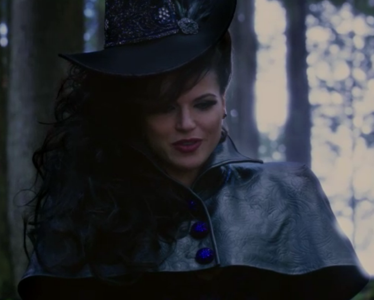 [CLOSET ENVY] The Evil Queen on ‘Once Upon a Time’