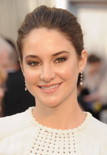 Get the Look: Shailene Woodley’s Makeup at the Oscars