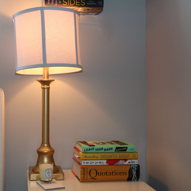 DIY: Spray Painting Lamp Gold