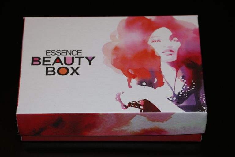 Glamazon Unwrapped: Essence Beauty Box